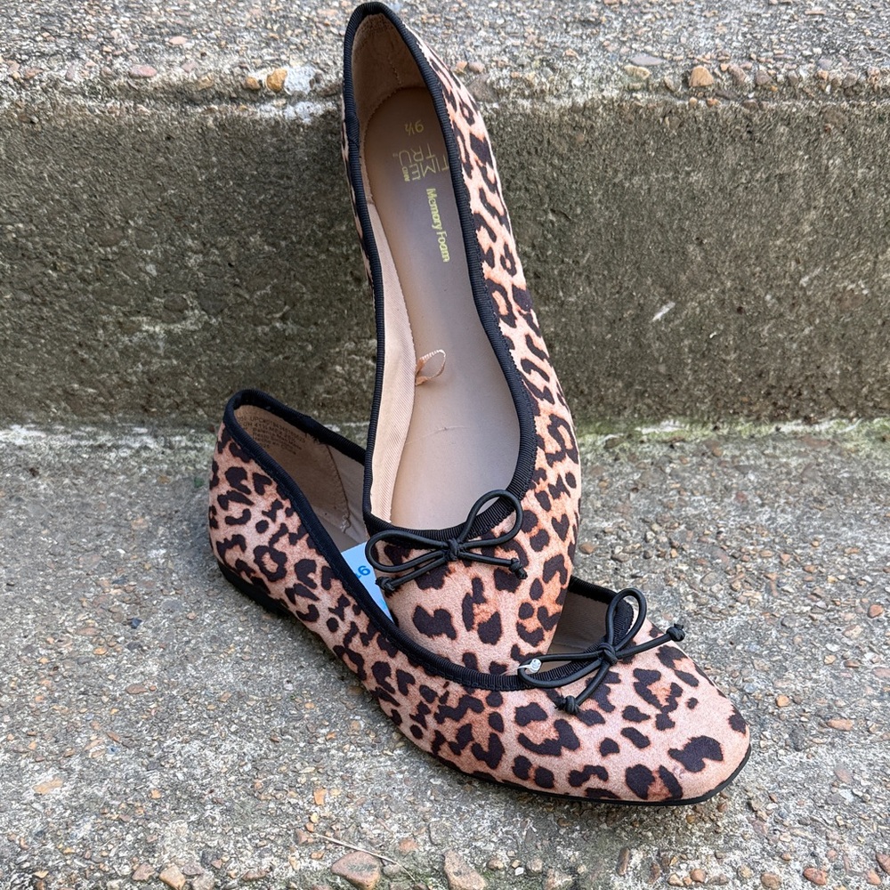 Time and Tru Leopard Print Ballet Flats in Tan and Black with Bow